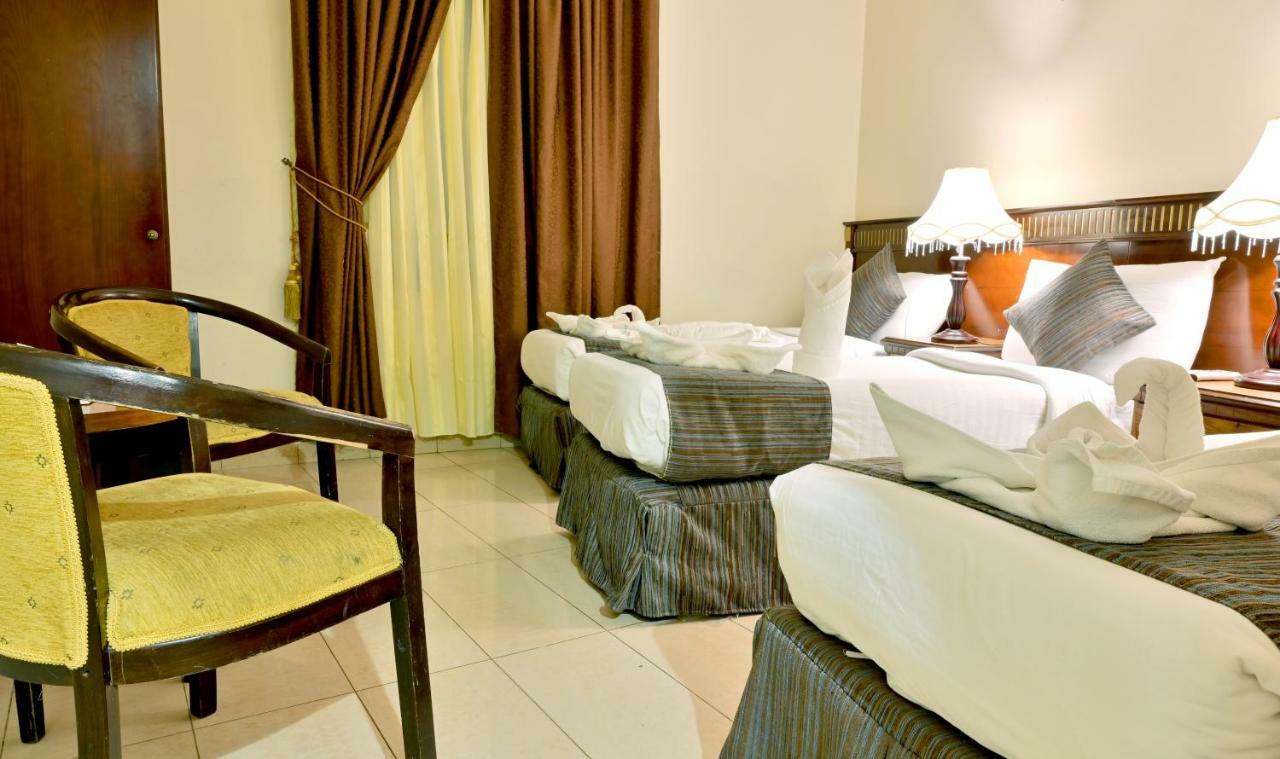 Hayah Taibah Hotel Medina Buitenkant foto